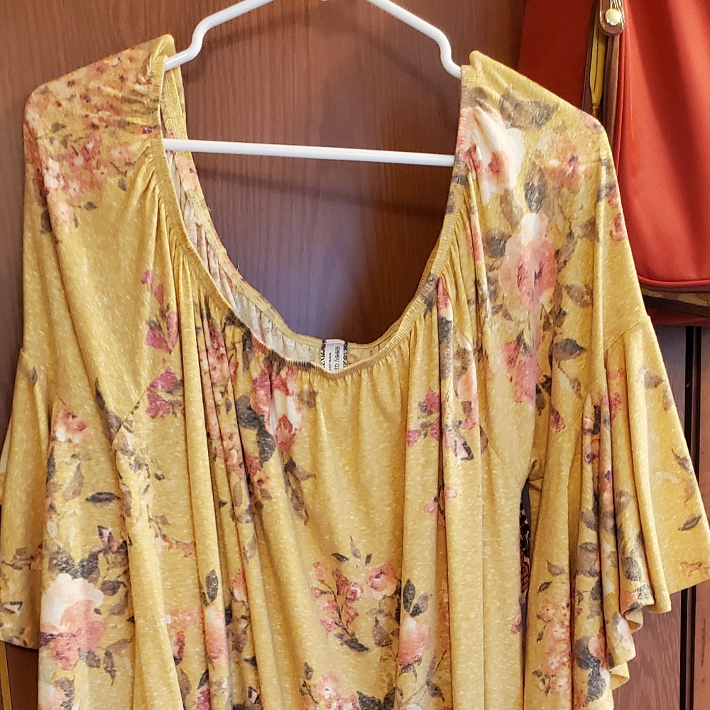 Giddy Up Glamour light mustard floral dress XL